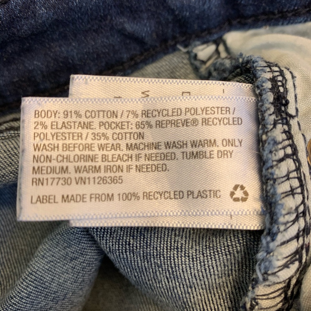 Universal Thread Denim Shorts. Size 0/25 - Picture 7 of 7